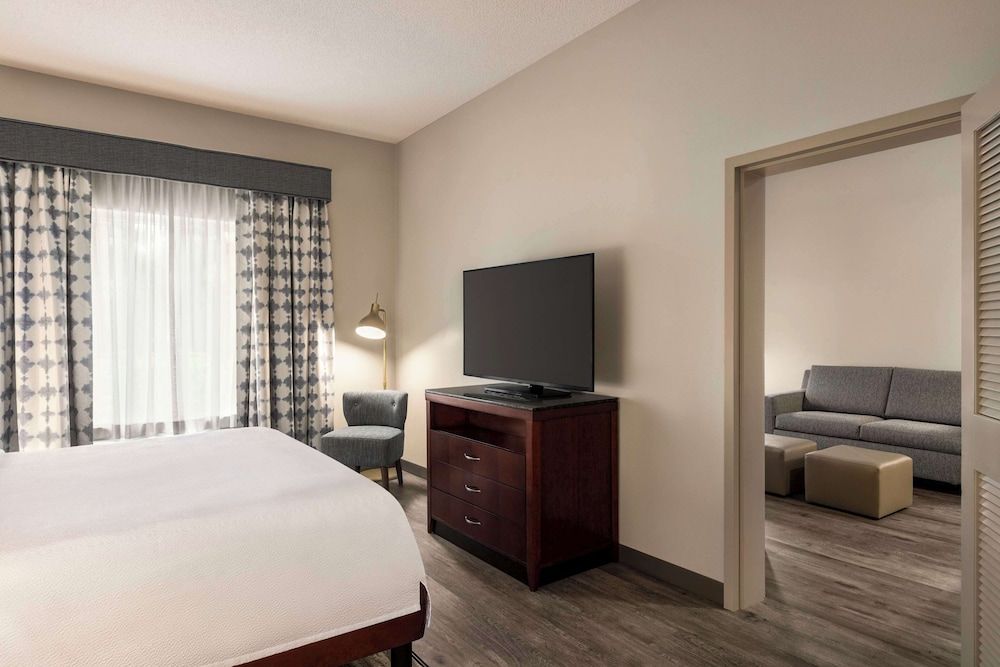 1 King Bed 1 Bedroom Suite