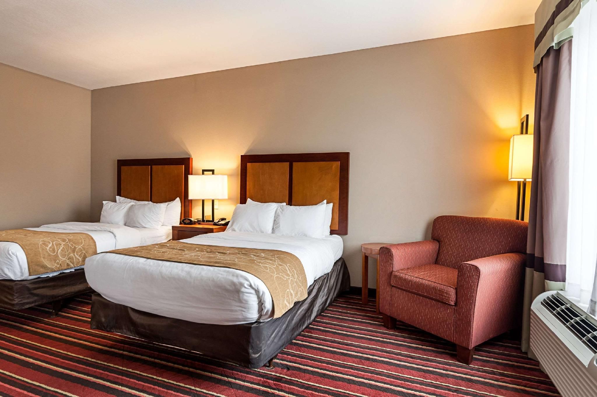 2 Double Beds, Suite, Nonsmoking, Accessible
