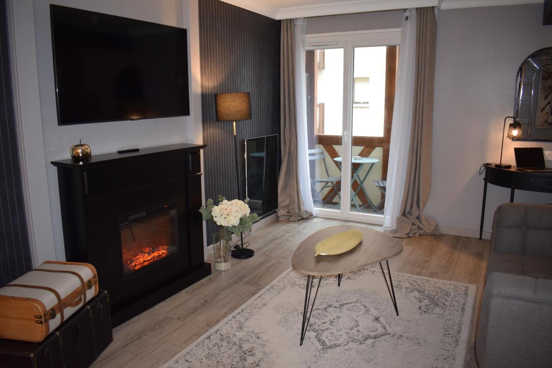 Signature lounge couture room