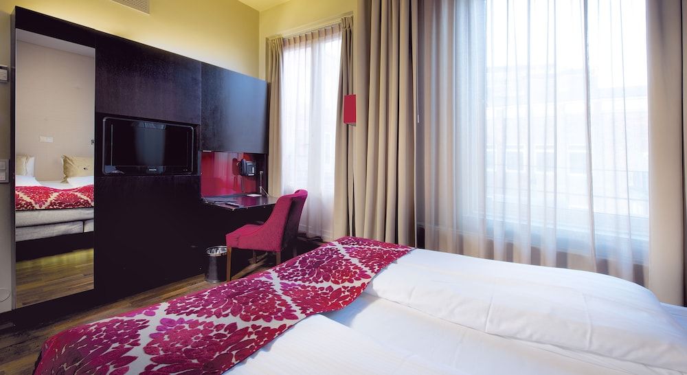 Home Hotel Folketeateret Standard Room, 1 Queen Bed 5