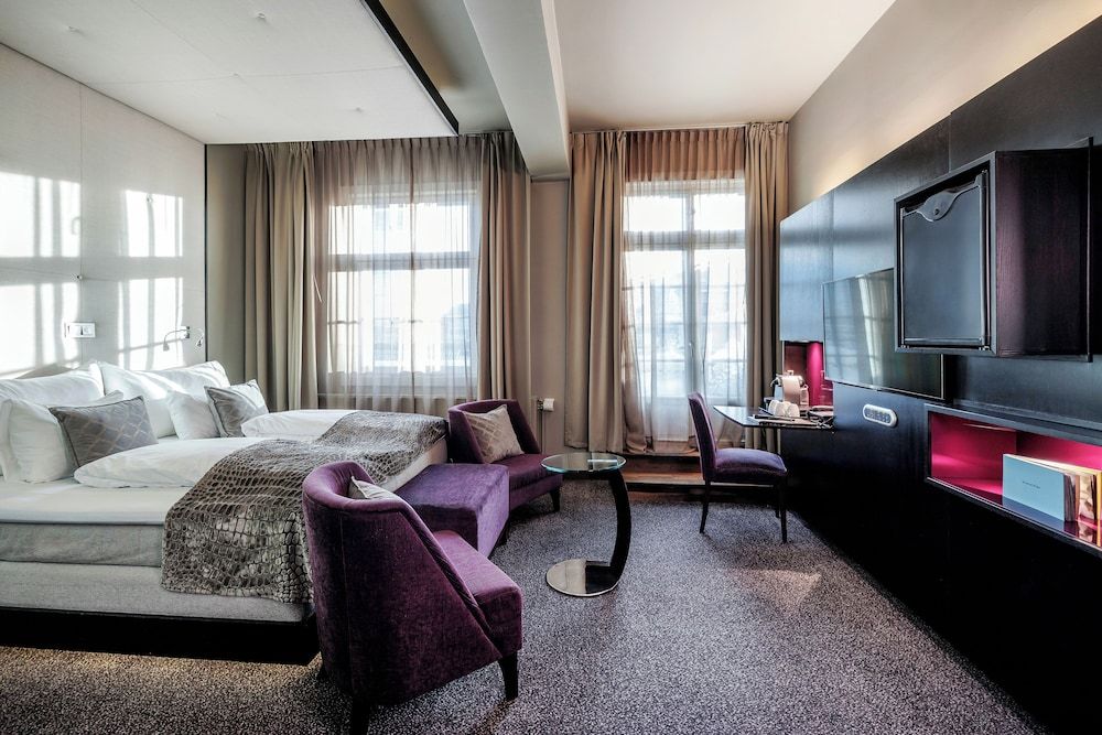 undefined Home Hotel Folketeateret 9