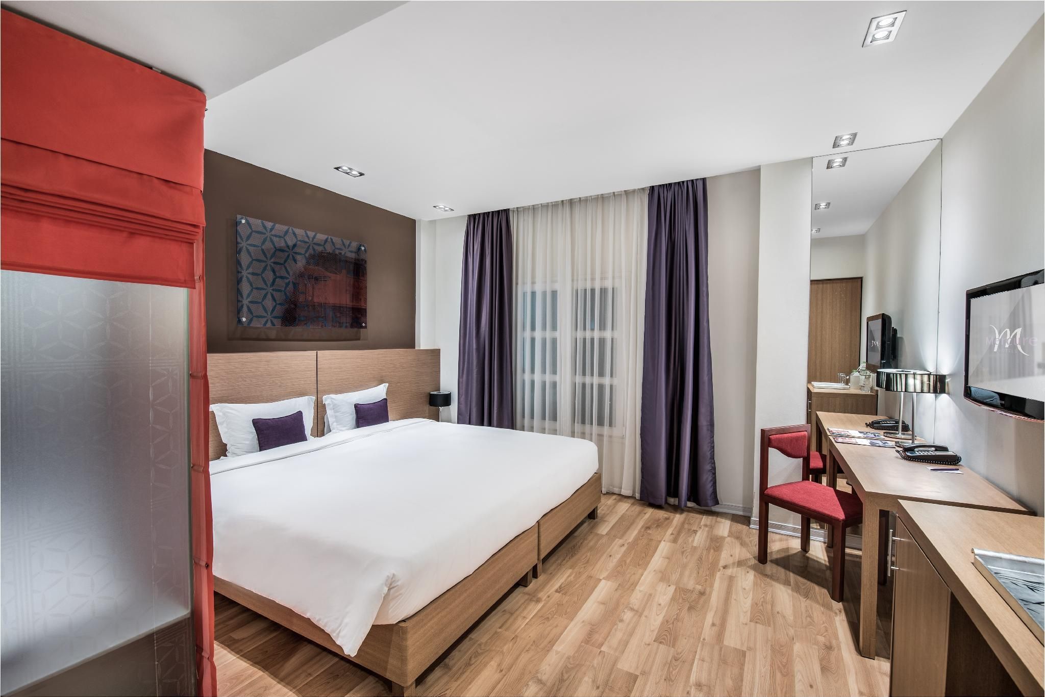 Mercure Hanoi La Gare Classic Room , City View- 2 Single Bed