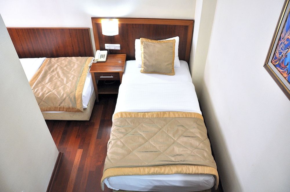 Hotel Centrum Istanbul Economy Twin Room