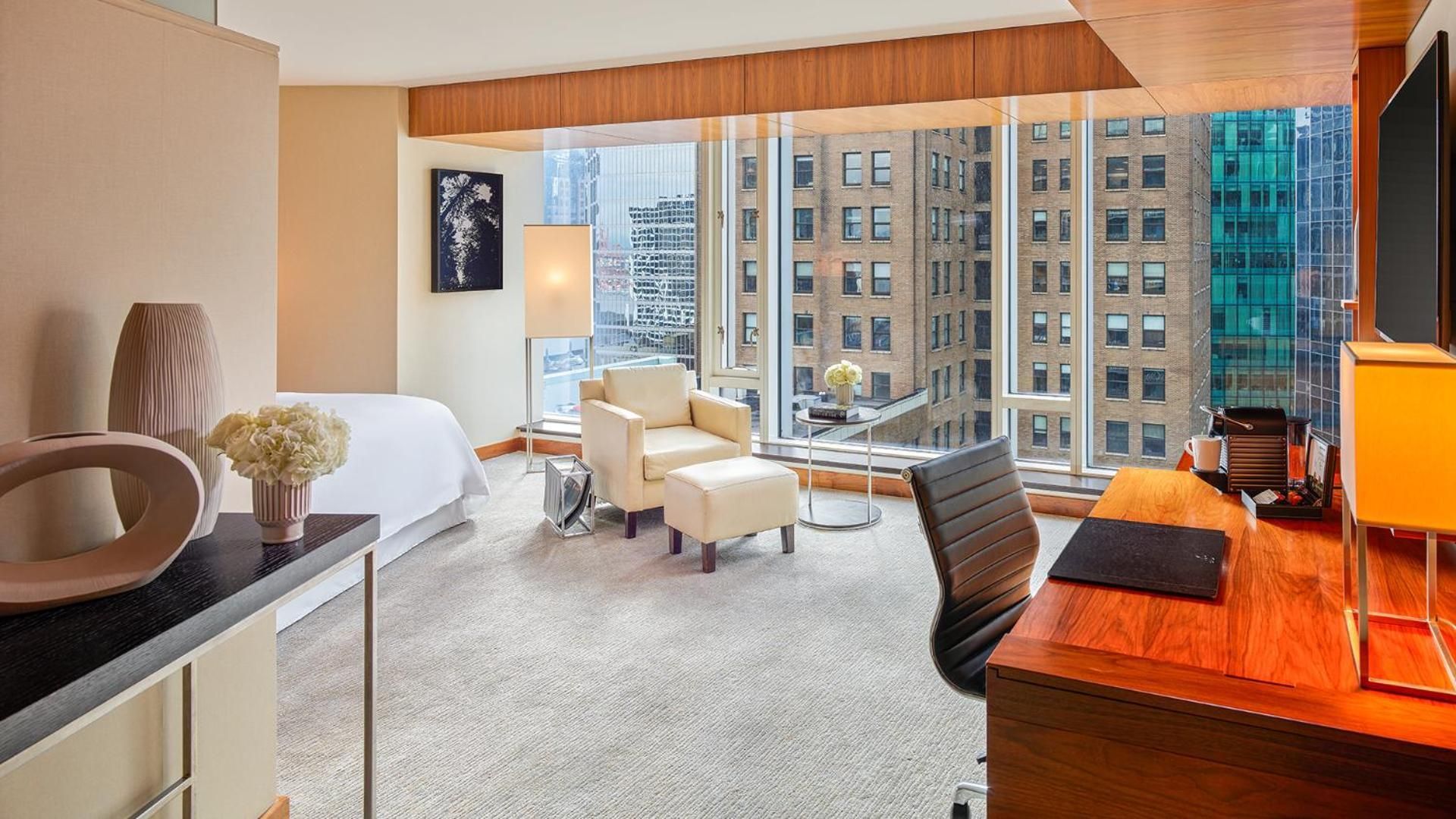 Deluxe City View Room with King Bed