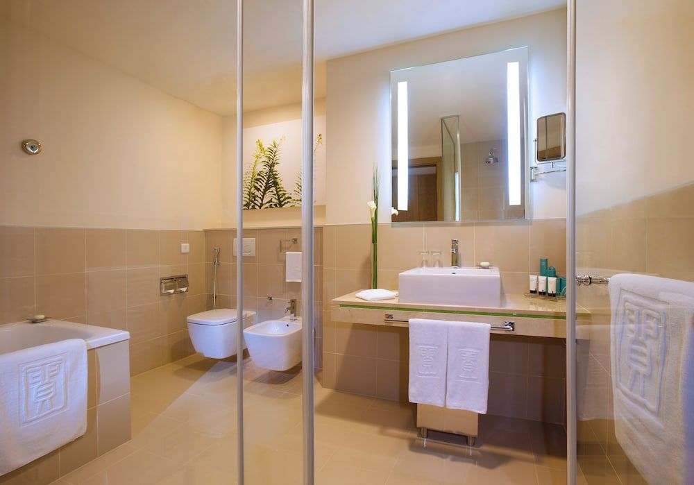 Deluxe Room, 1 King Bed