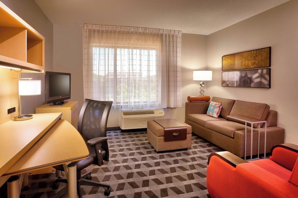 undefined TownePlace Suites by Marriott Omaha West 3