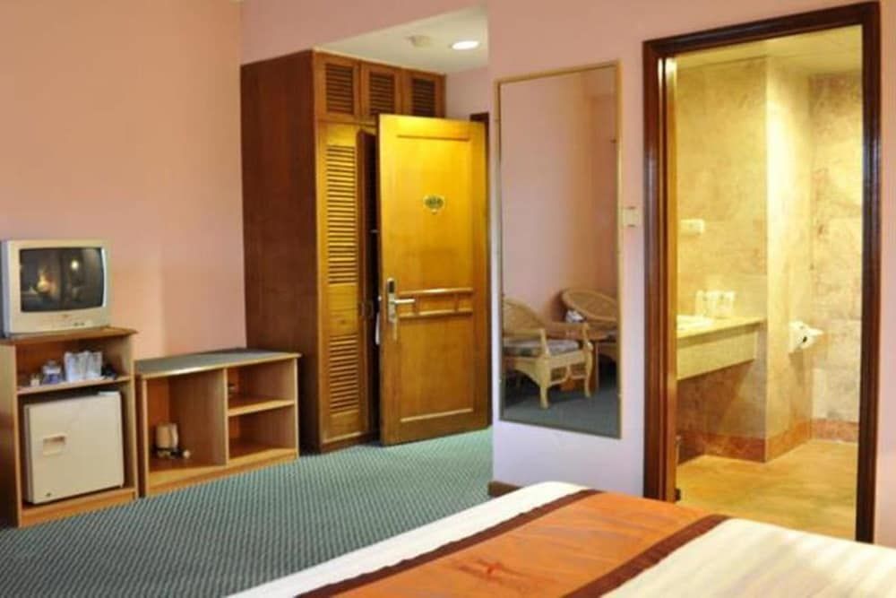 undefined Hanoi Heritage Hotel 4