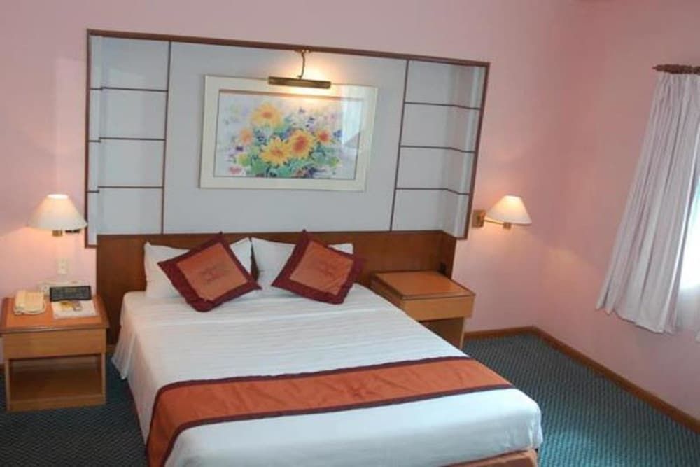 Hanoi Heritage Hotel Standard Room