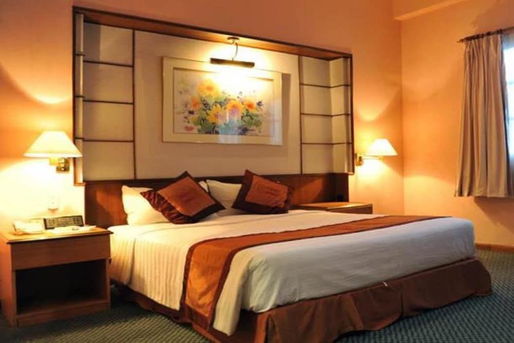 Hanoi Heritage Hotel Deluxe Room 3