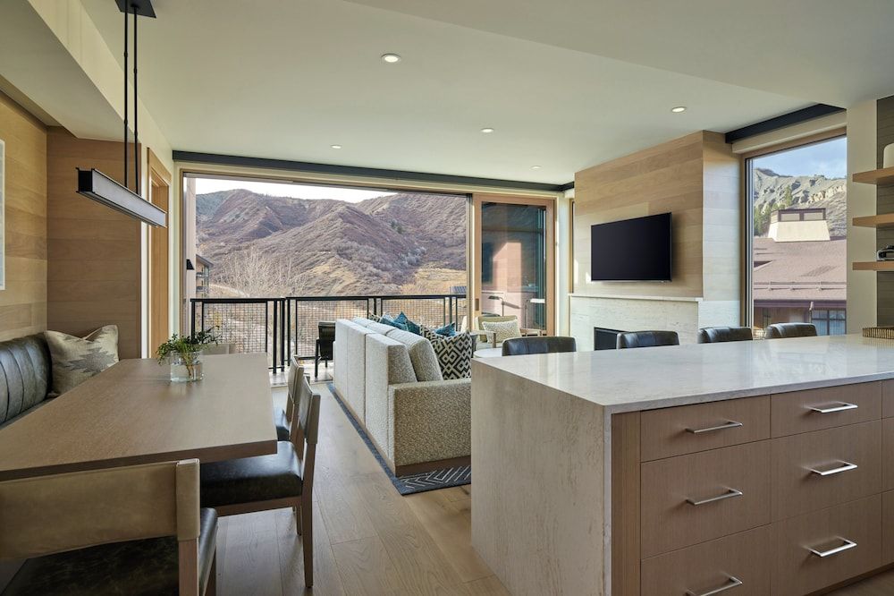 Viceroy Snowmass Cirque Two Bedroom Den Residence 2