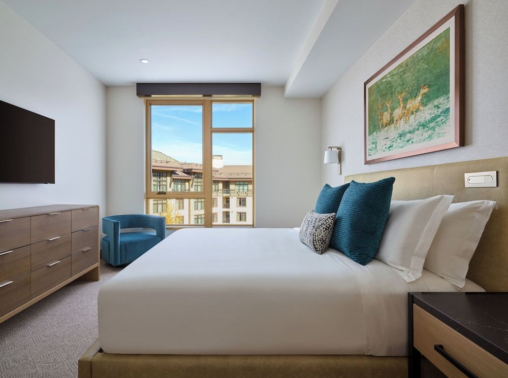 Viceroy Snowmass Cirque Two Bedroom Den Residence