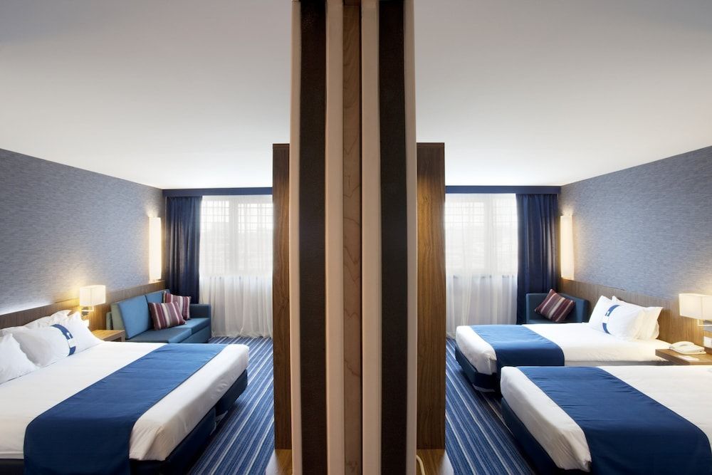 Standard Room, 2 Twin Beds (Free Breakfast)