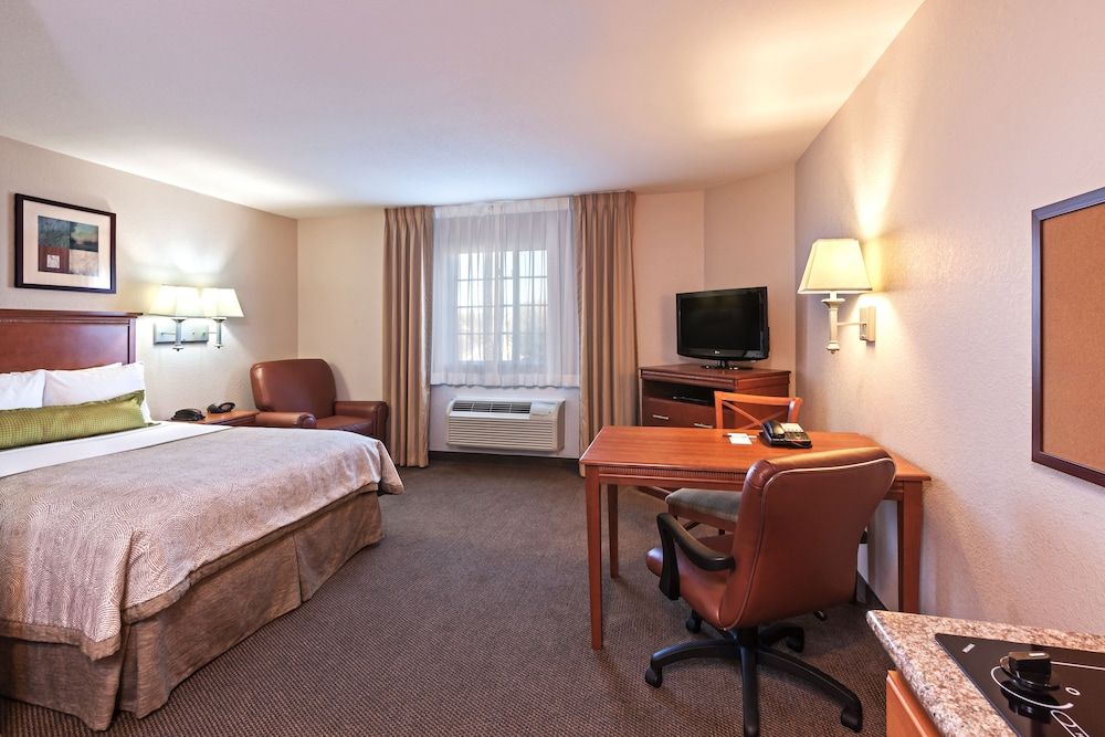 Studio Suite, 1 Queen Bed