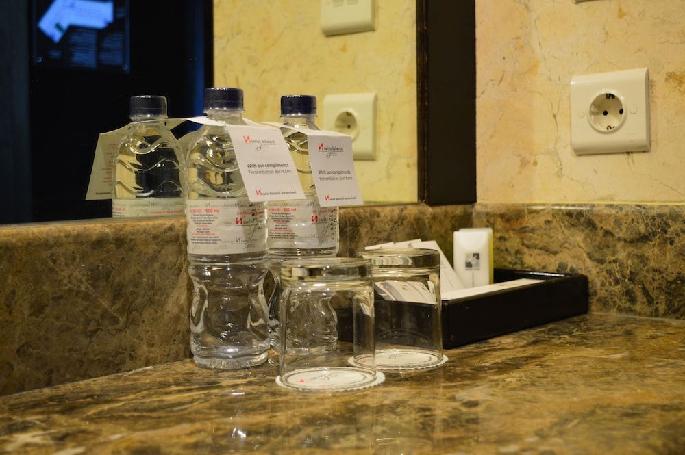 Swiss-Belhotel Papua Executive Suite (Balcony) 2