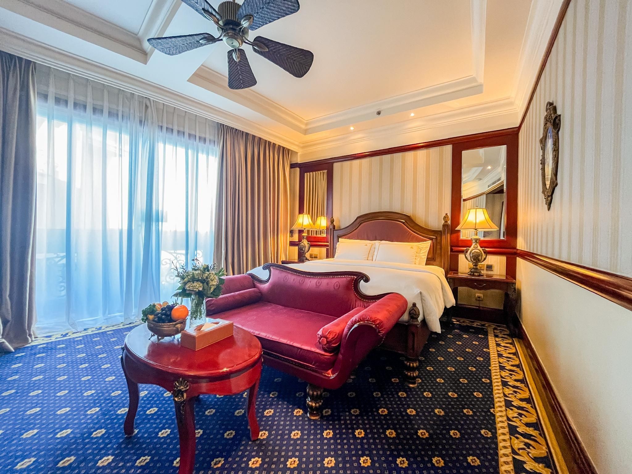 Heritage Grand Deluxe King