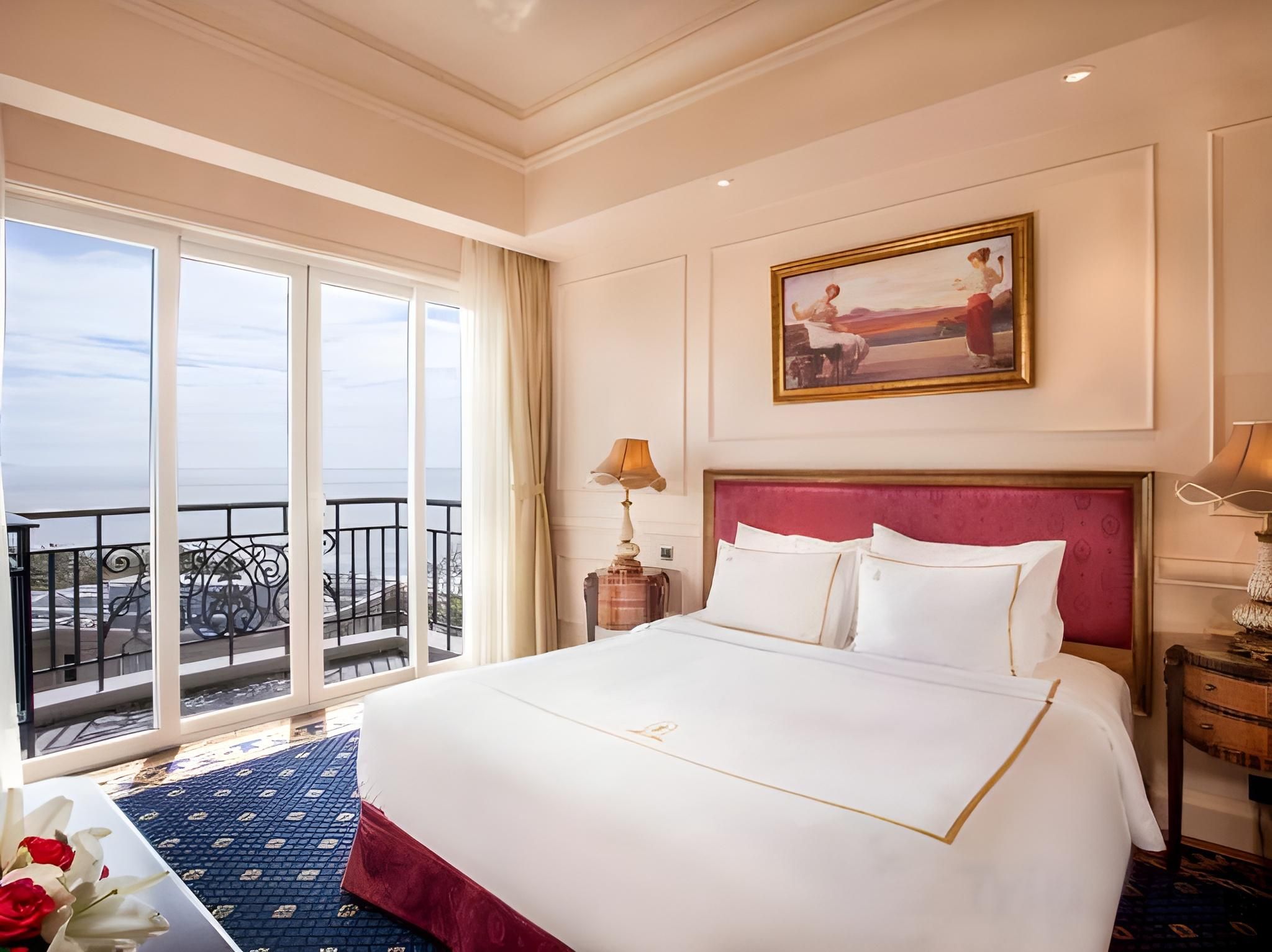 Grand Ocean View Residence