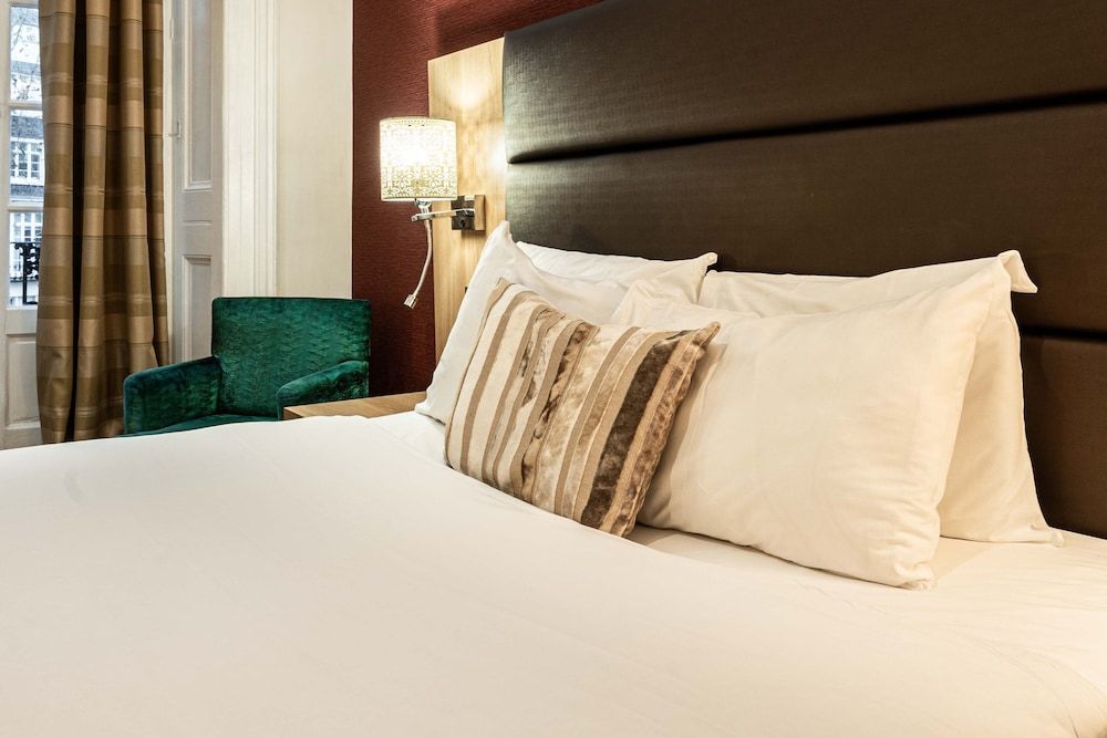 Lancaster Court Hotel Double Room, Ensuite 5