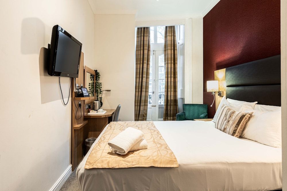 Lancaster Court Hotel Double Room, Ensuite 4