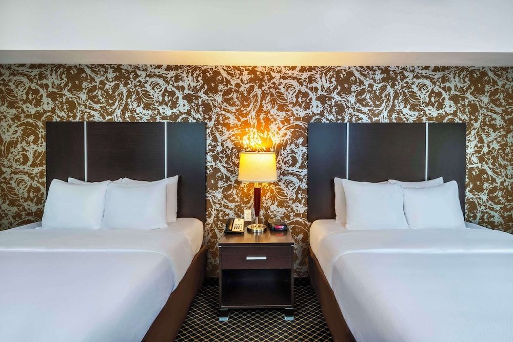 Standard Room, 2 Queen Beds, Non Smoking