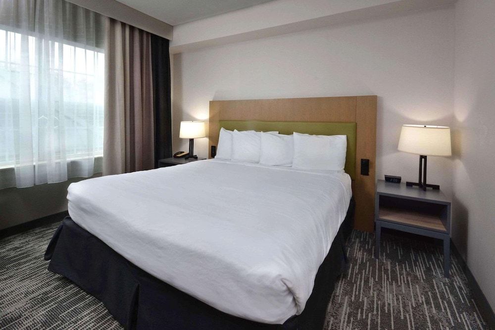 Premium Suite, 1 King Bed, Non Smoking