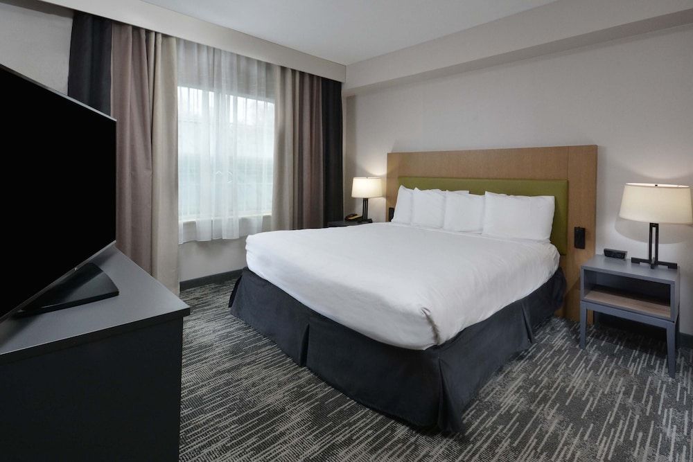 Premium Suite, 1 King Bed, Non Smoking