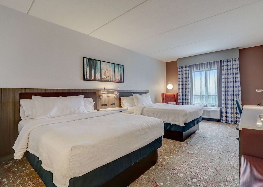 Room, 2 Queen Beds, Accessible (Bathtub)
