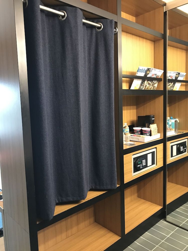 undefined Aloft Houston by the Galleria 3