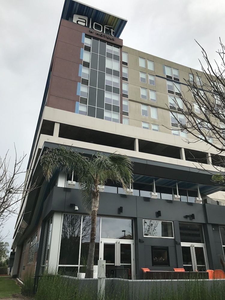 undefined Aloft Houston by the Galleria 5