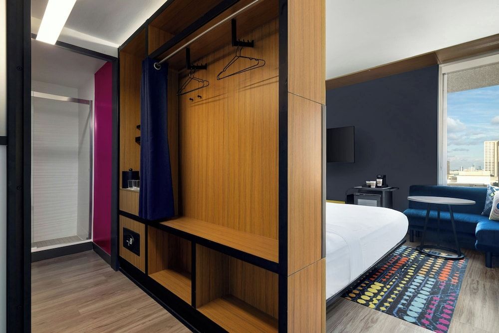 Aloft Houston by the Galleria aloft, Room, 1 King Bed 10