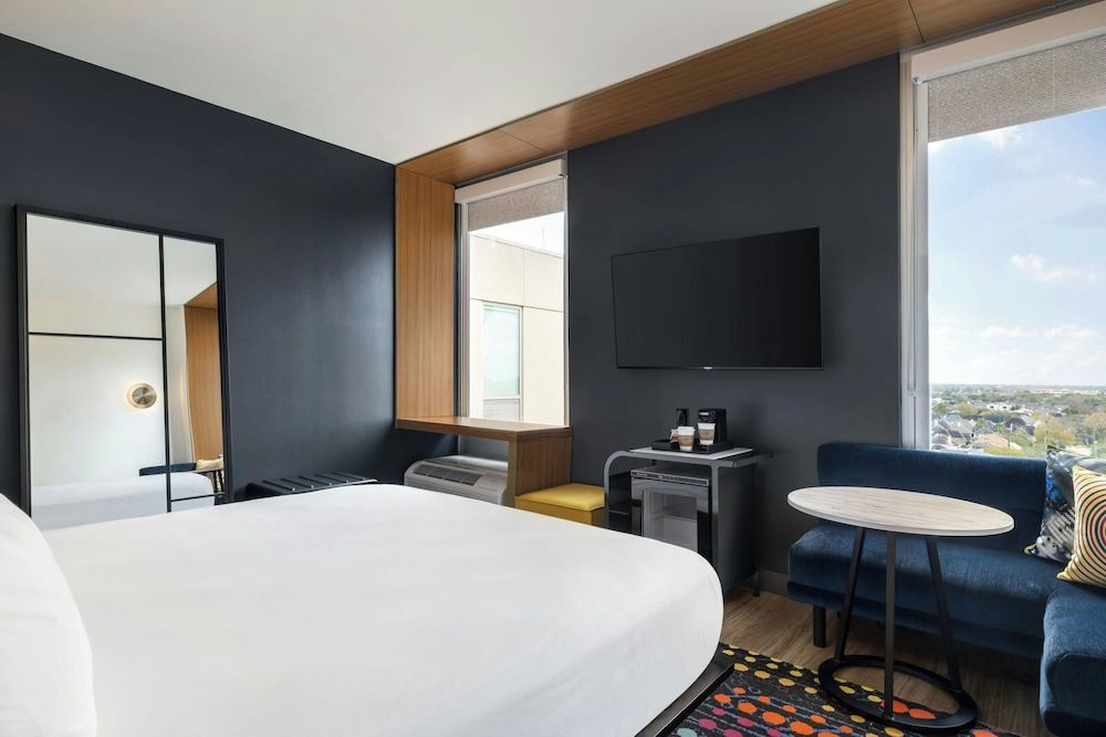 Aloft Houston by the Galleria aloft, Room, 1 King Bed 7