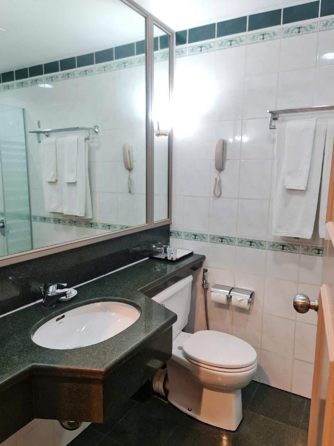 Deluxe King City View