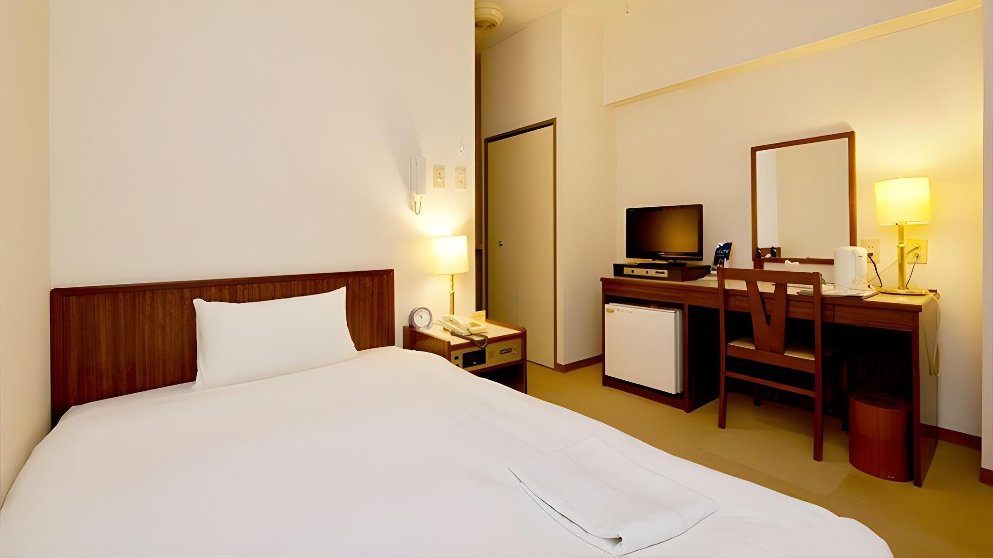 Semi Double Room in Annex Building Smoking