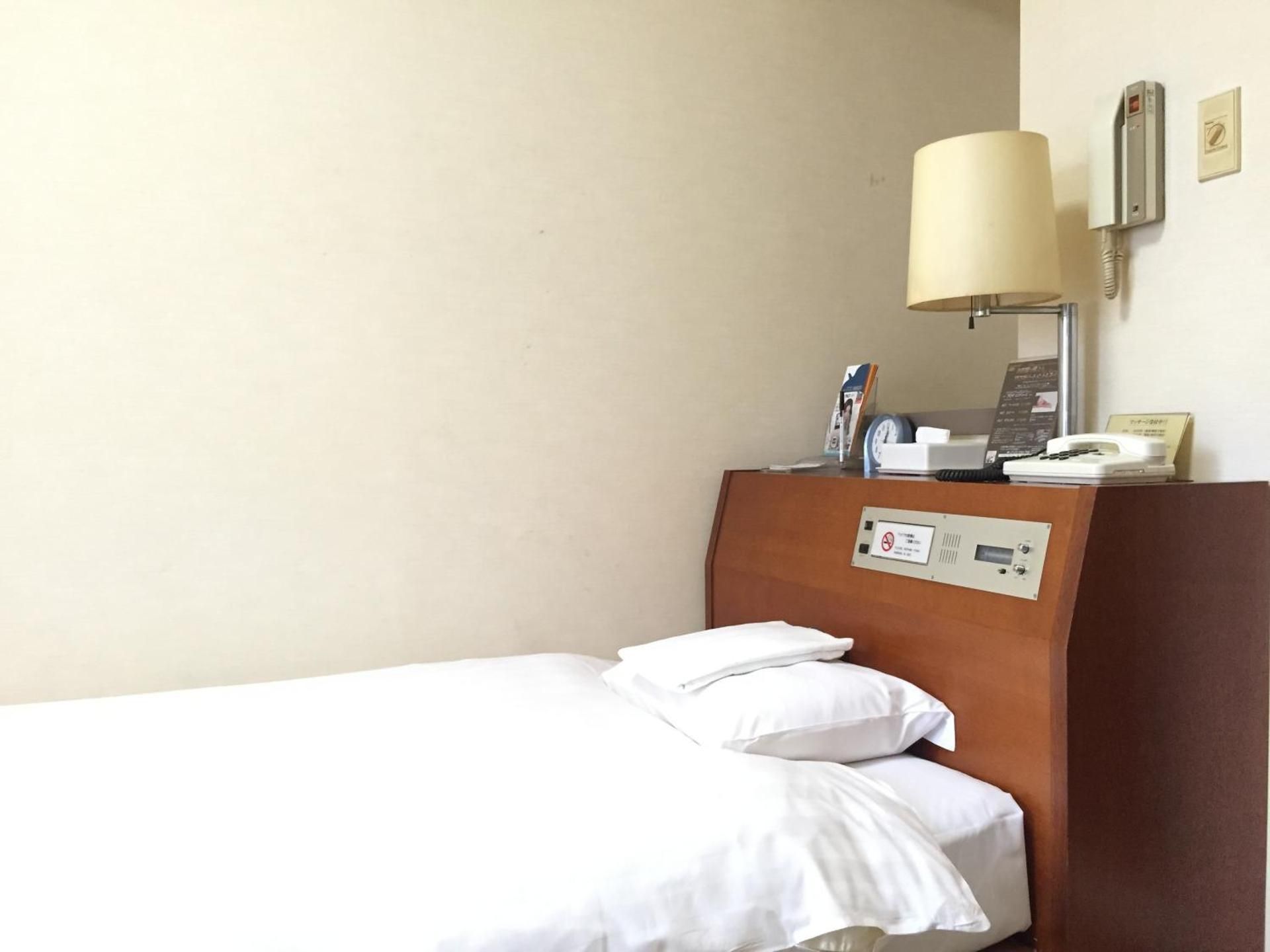 Single Room - Non-Smoking