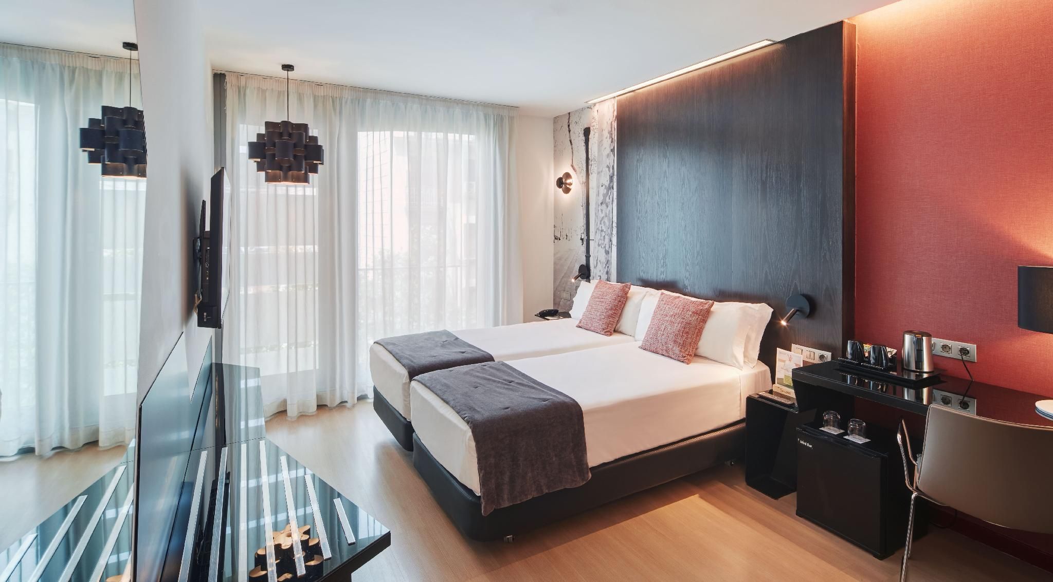 Classic Twin with View, 1 Adult