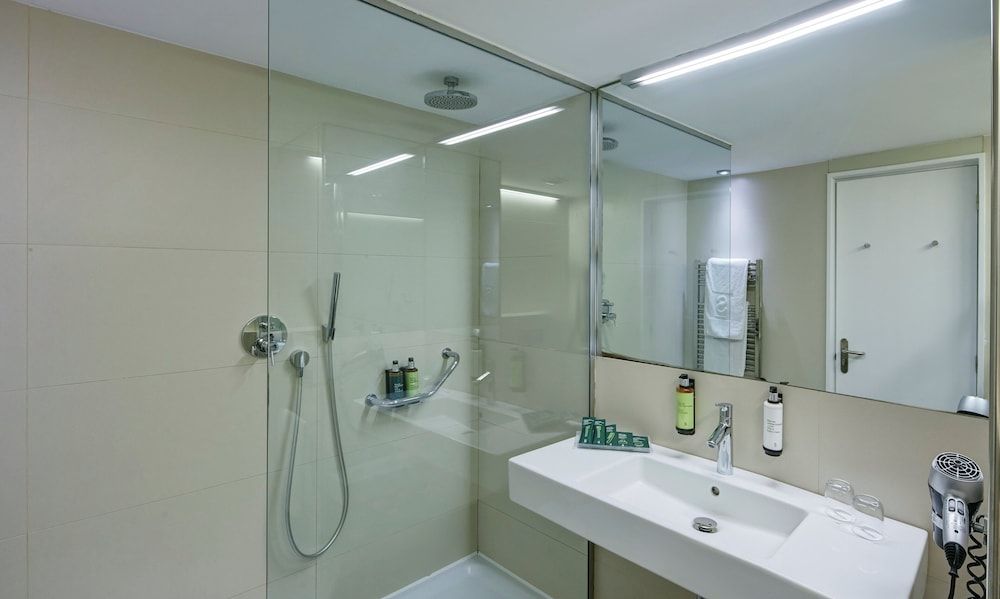 Sercotel Rosellon Classic Twin Room 7