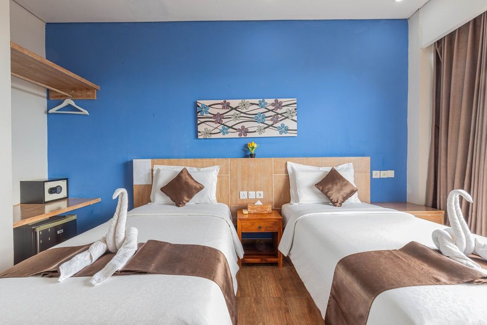 Deluxe Twin Room, Pool View