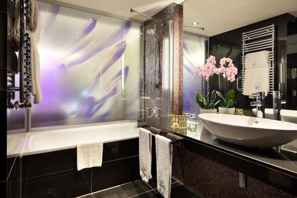 Eurostars Grand Central Standard Double or Twin Room 6