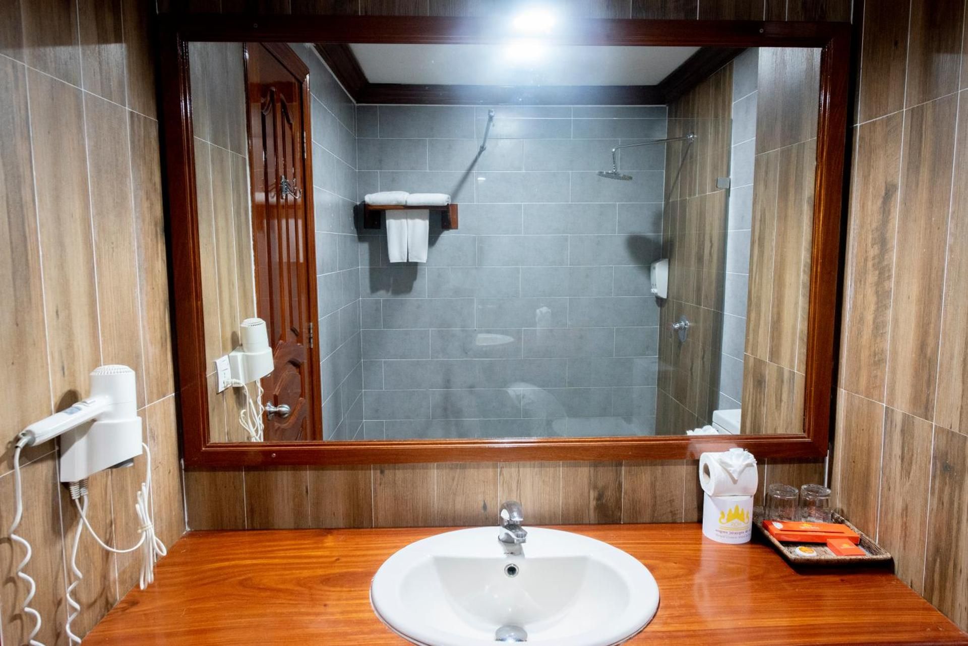 The Suite By Royal Crown Hotel Royal Suite 3