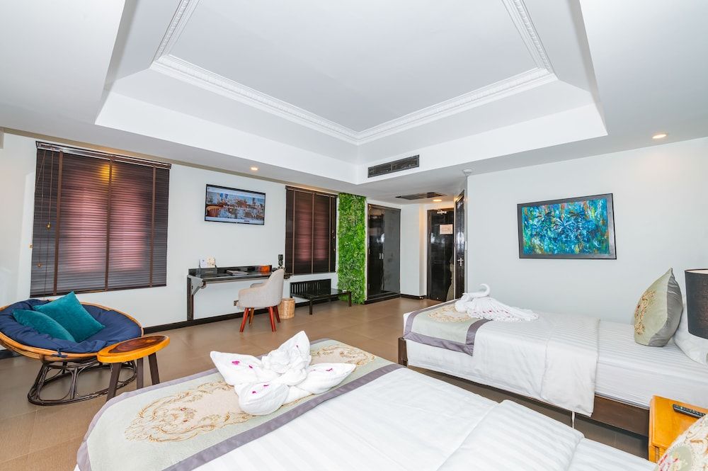 Junior Suite Twin with Balcony
