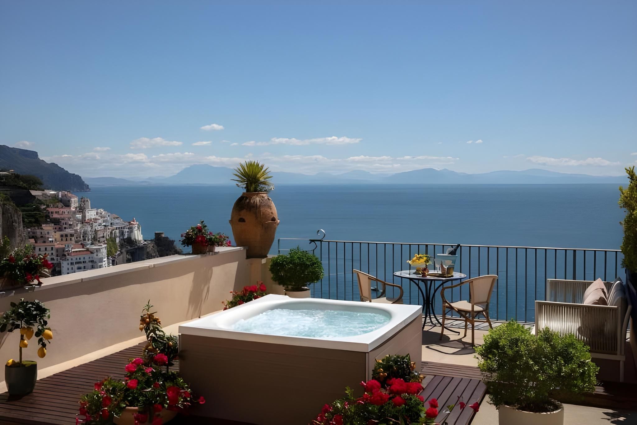 Suite Sea View with Terrace and Jacuzzi