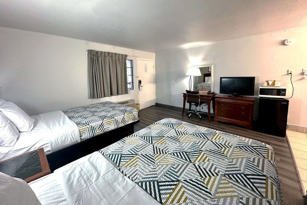 Double Room, 2 Double Beds, Non Smoking