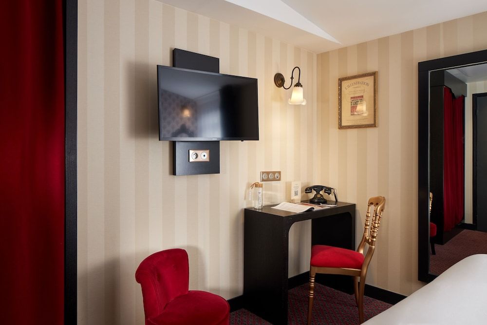 Hotel Les Théâtres Classic Room, 1 Queen Bed 9