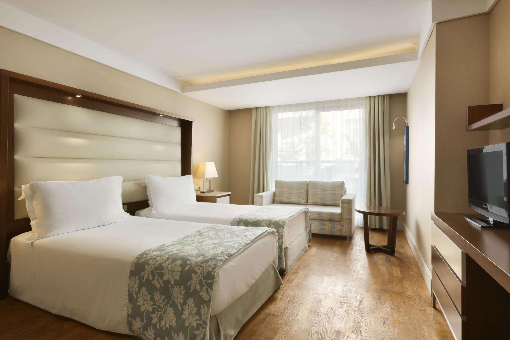 Ramada Plaza by Wyndham Antalya Deluxe Room, City View