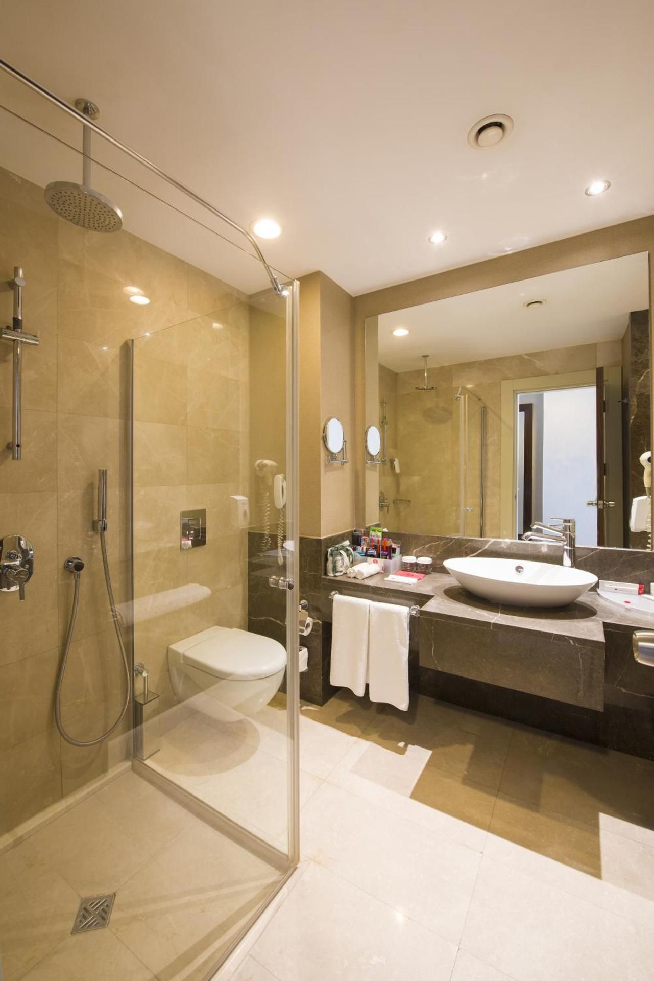 Deluxe Room, Side Sea View