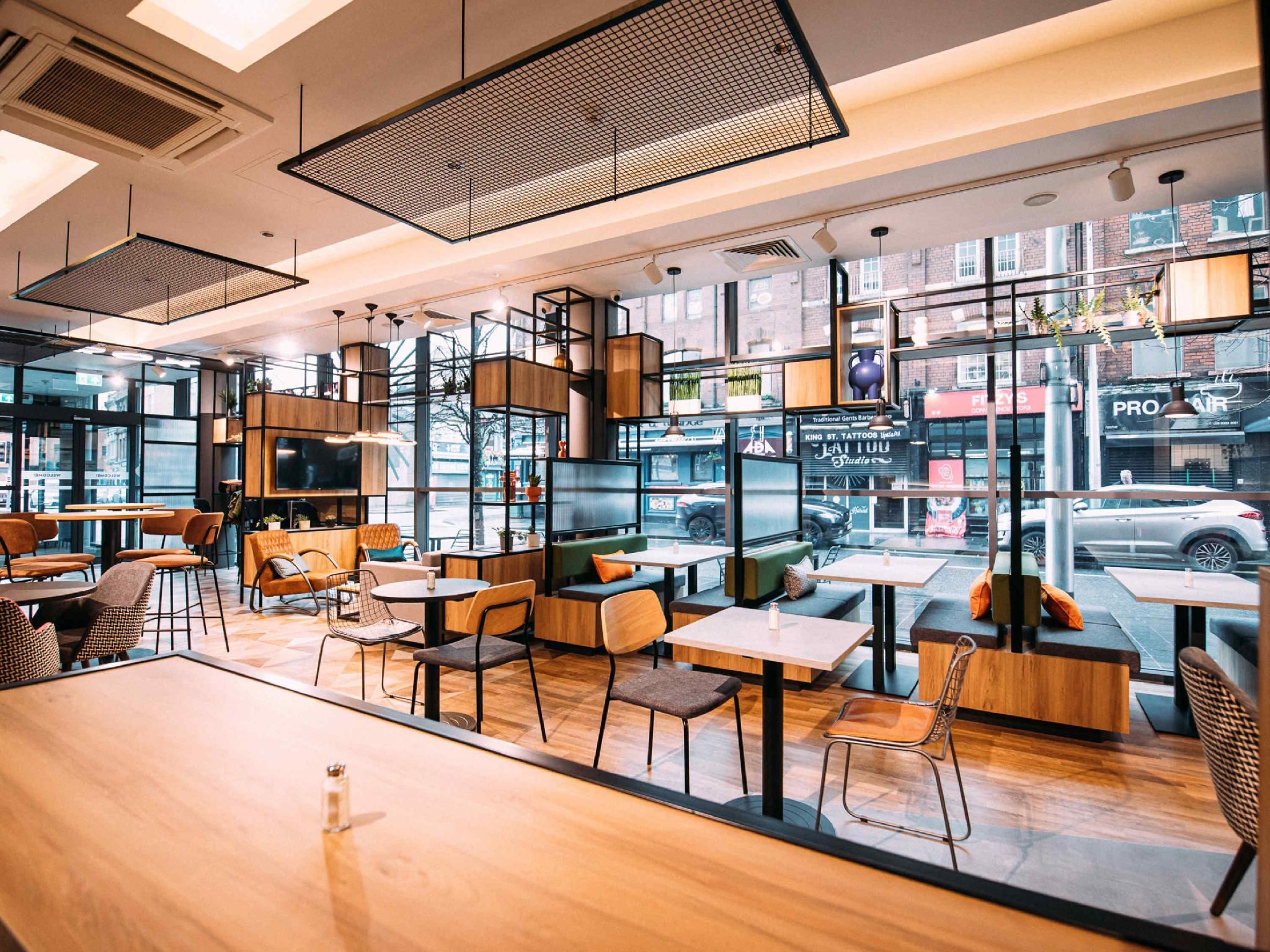 undefined ibis Belfast City Centre 7