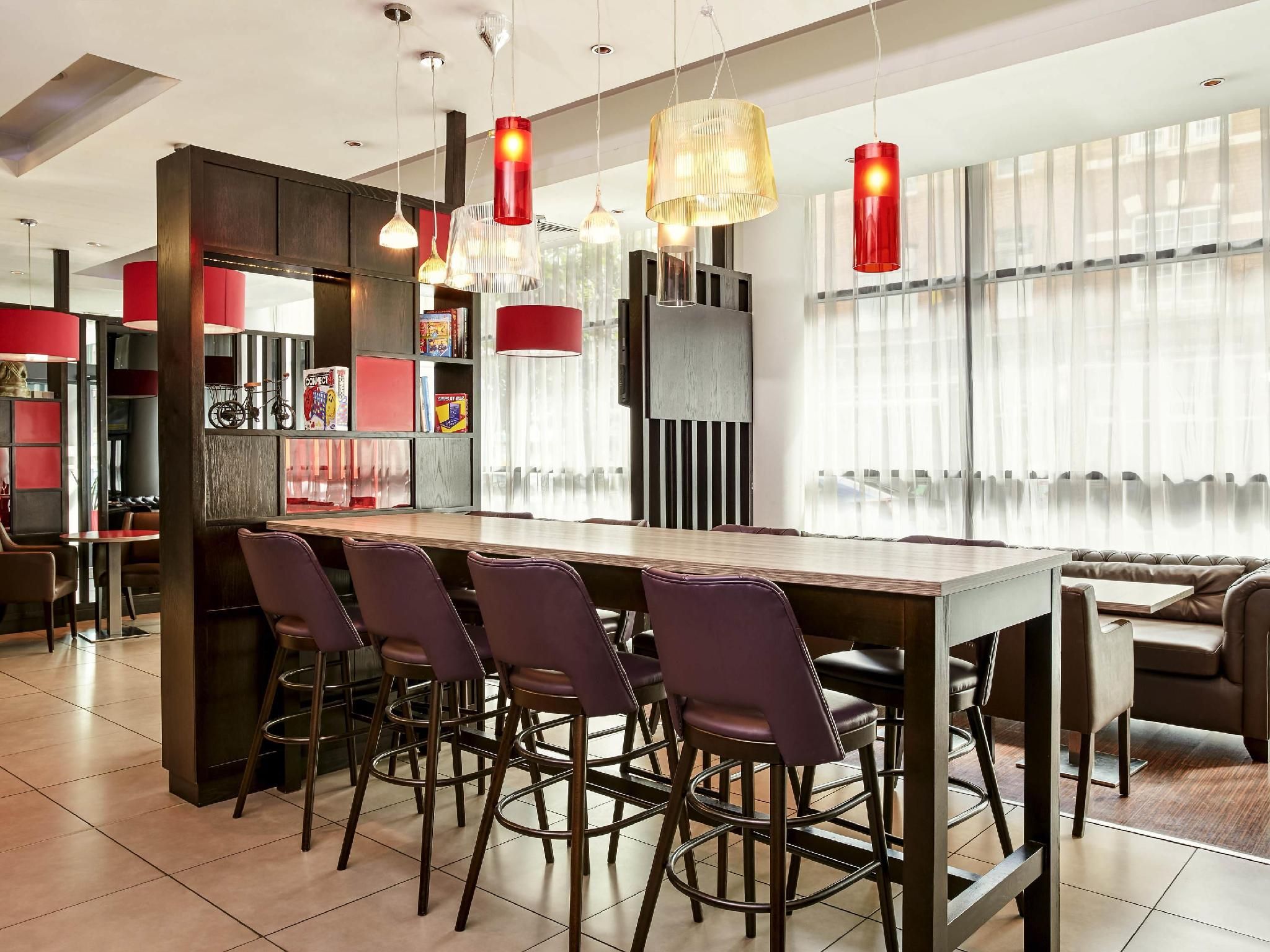 undefined ibis Belfast City Centre 3