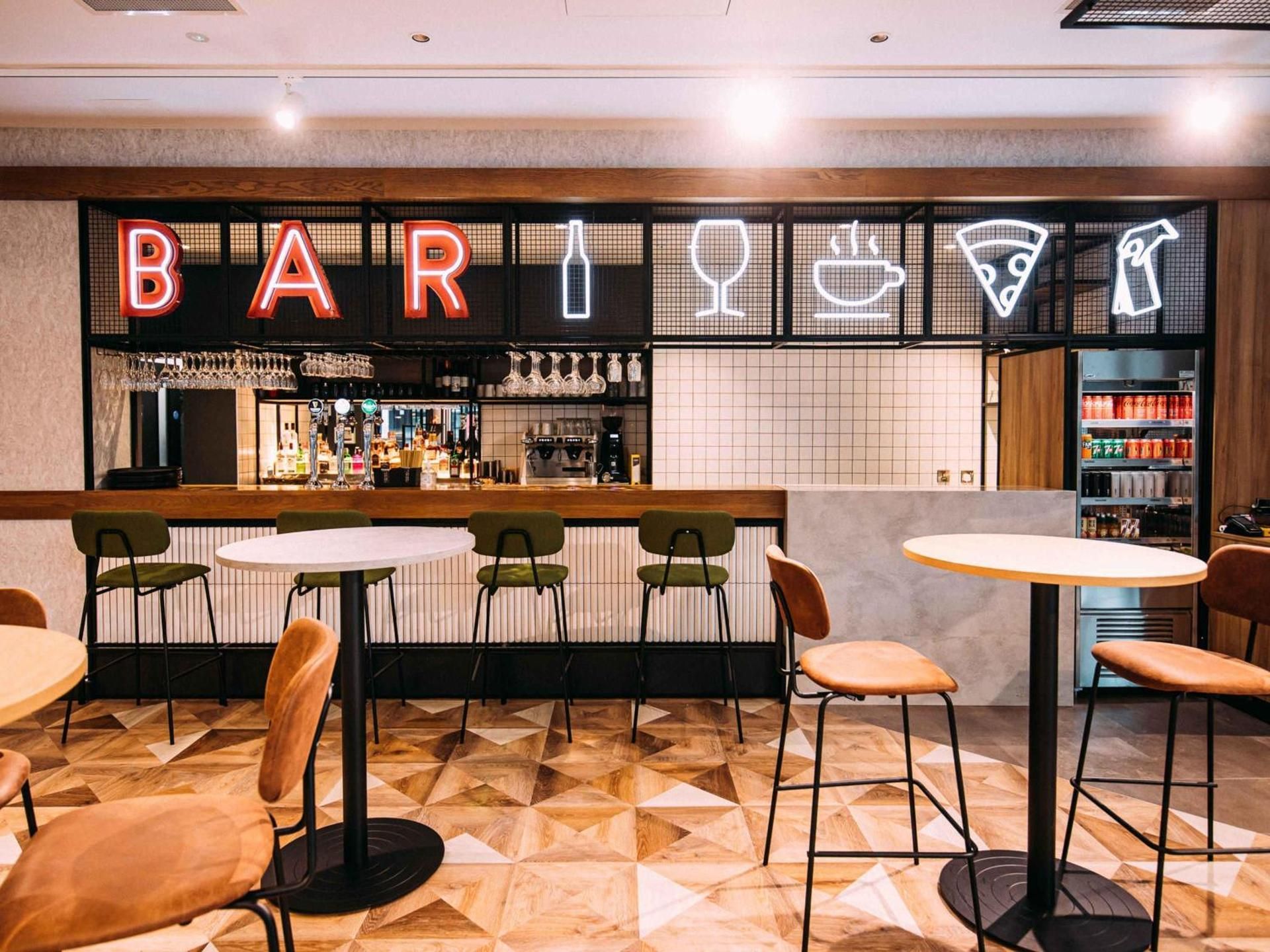 undefined ibis Belfast City Centre 4