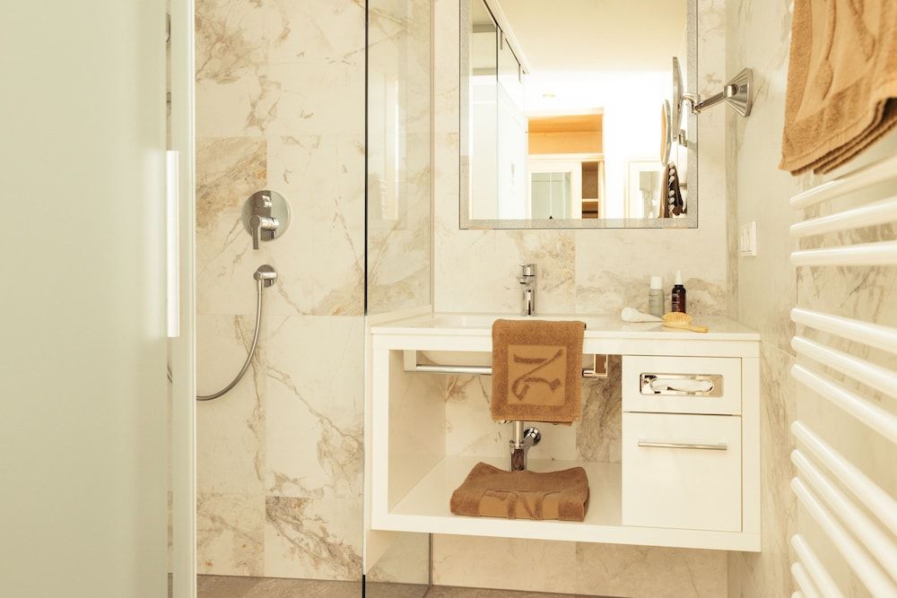 Hotel Neuhintertux Standard Single Room 9