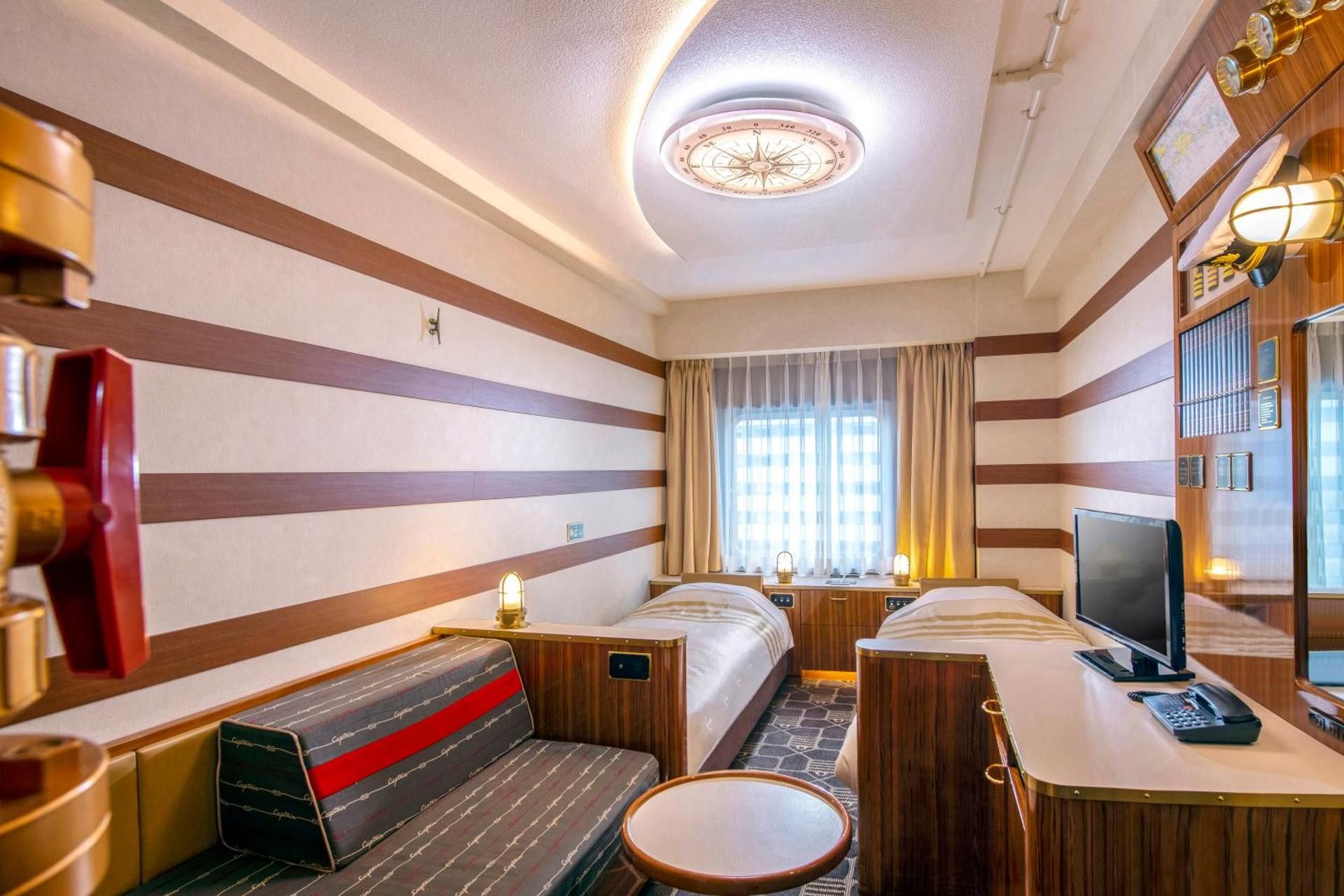 Annex Building Economy Room - Non-Smoking