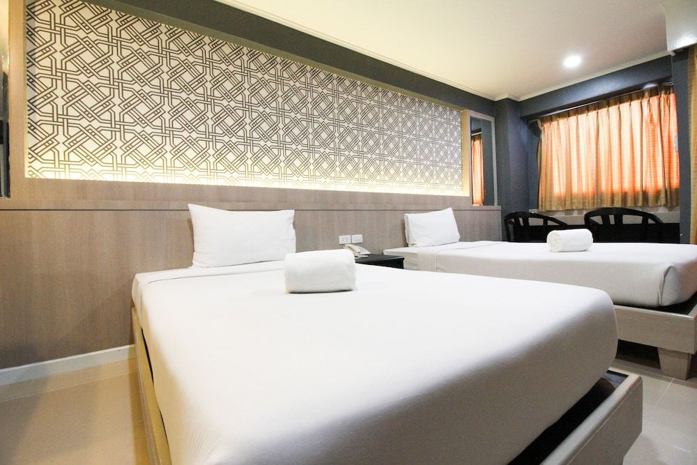 undefined Convenient Park Bangkok Hotel 4